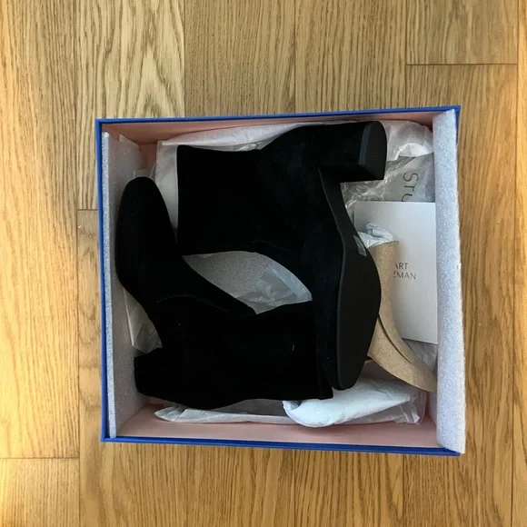 New with box Stuart Weitzman suede booties